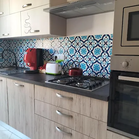 Incentro Apartman *